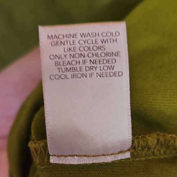 NWOT 1X CJ Banks Olive Green Short Sleeve Tee - Picture 6 of 12